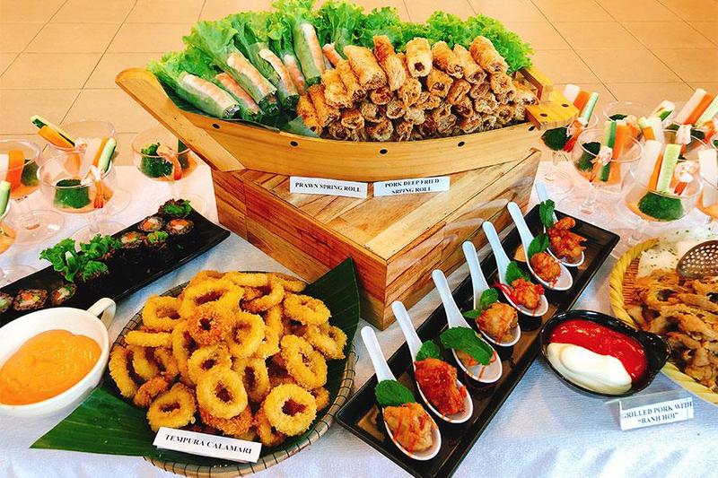 Nấu tiệc tại nhà trọn gói với thực đơn tiệc buffet siêu hấp dẫn