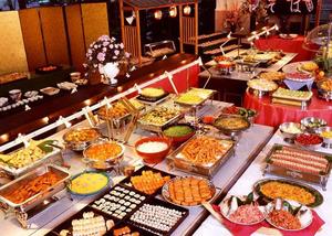 Những ưu điểm tuyệt vời khi tổ chức tiệc buffet mà bạn không nên bỏ qua